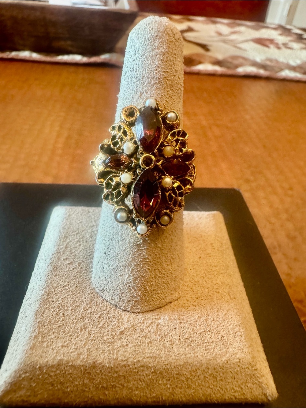 Vintage Gold-Tone Garnet & Pearl Decorative Cocktail Ring - Women Jewelry
